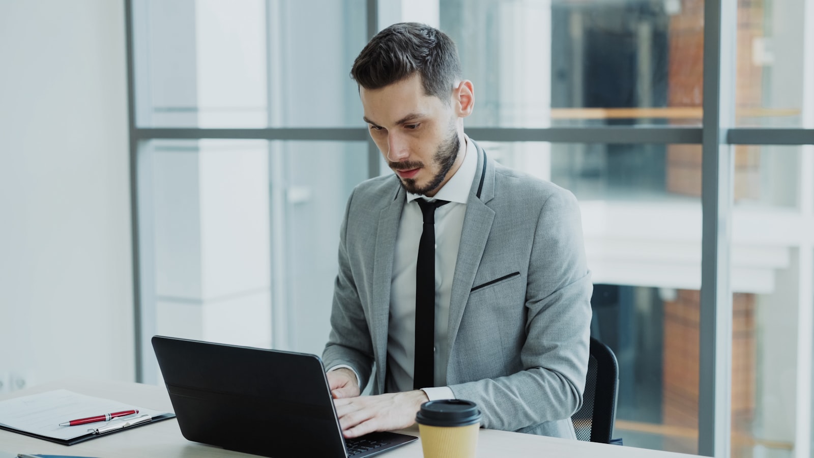 Best AI Tools for Solo Practice Lawyers in 2026