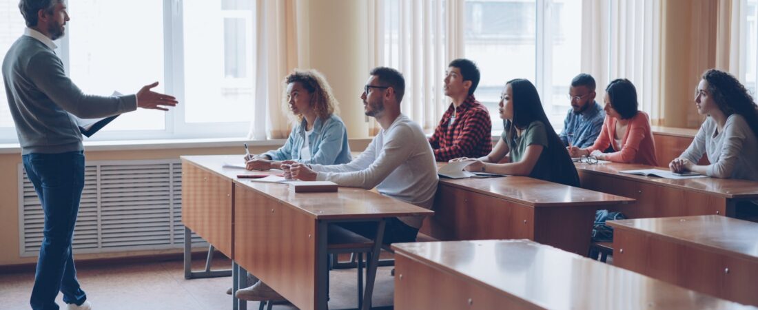 Best AI Tools for Substitute Teachers in 2026